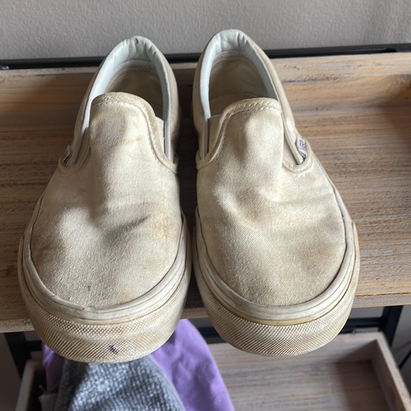 Vans - Picture 2 of 2